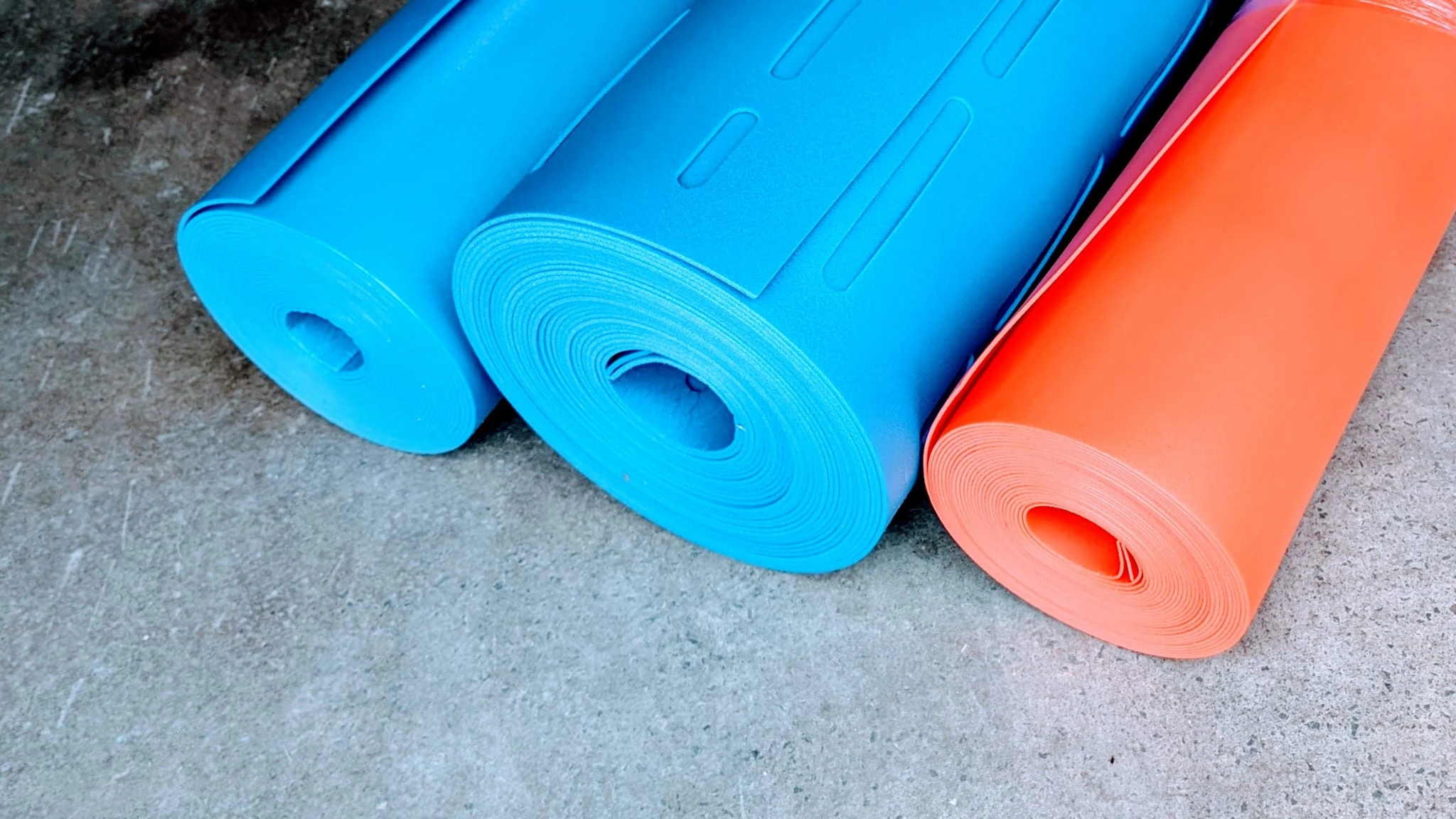 Underlay for wood floors, warming underlay, slatted underlay, sound proofing, deadening underlay